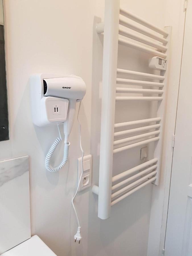 05 - Tres Joli 3 Pieces Neuf 2 Chambres, Logement Tout Equipe Pour 1 A 4 Personnes Maximum, Vue Sur Jardin Avec Parking Privatif, Grand Fourgon Possible, Tout Le Linge De Maison Est Fourni Анессе-э-Больё Экстерьер фото